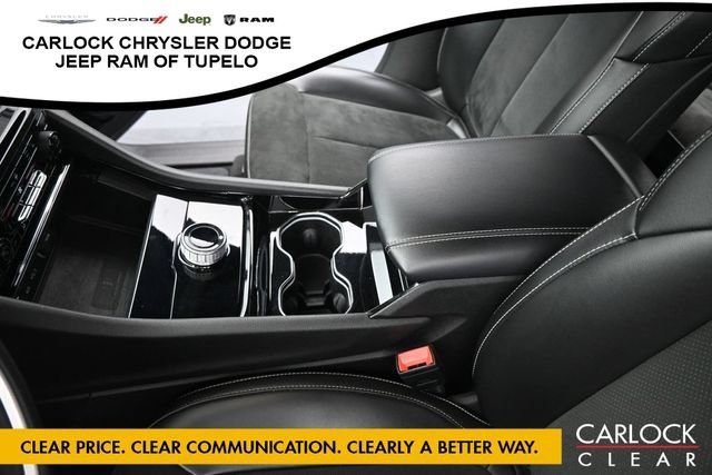 Used 2023 Jeep Grand Cherokee L Laredo RWD image 19