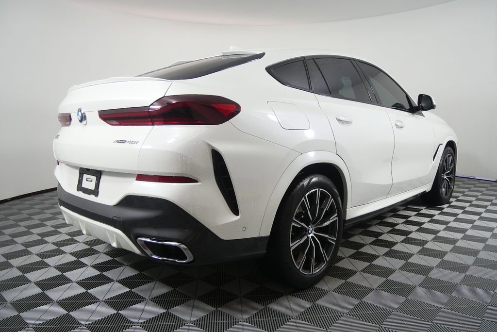 Used 2022 BMW X6 xDrive40i AWD/4WD image 3