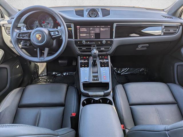 Certified 2025 Porsche Macan Turbo image 22