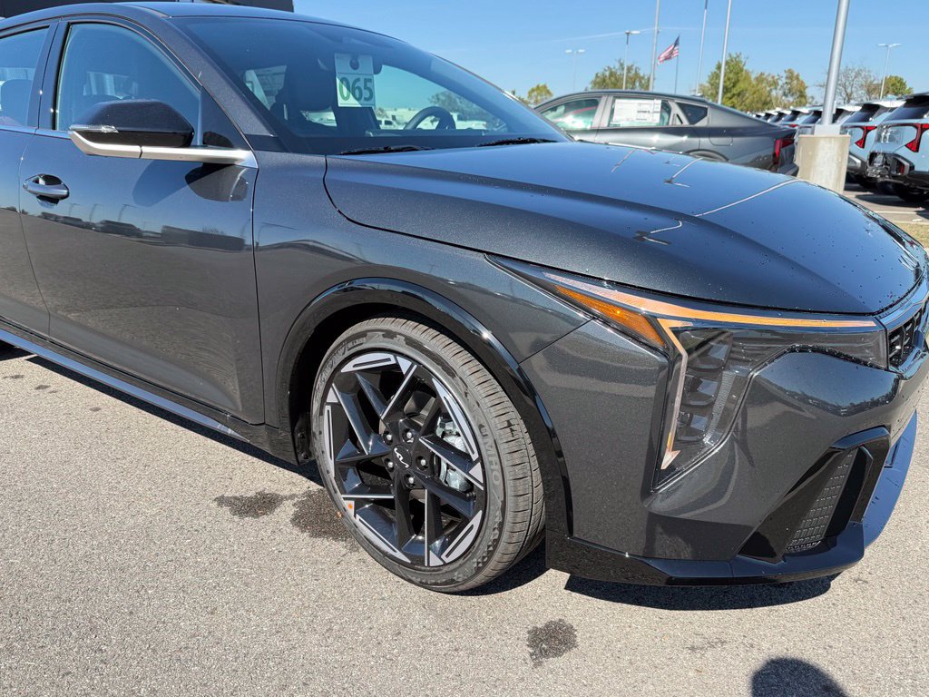 New 2026 Kia K4 GT-Line FWD image 30
