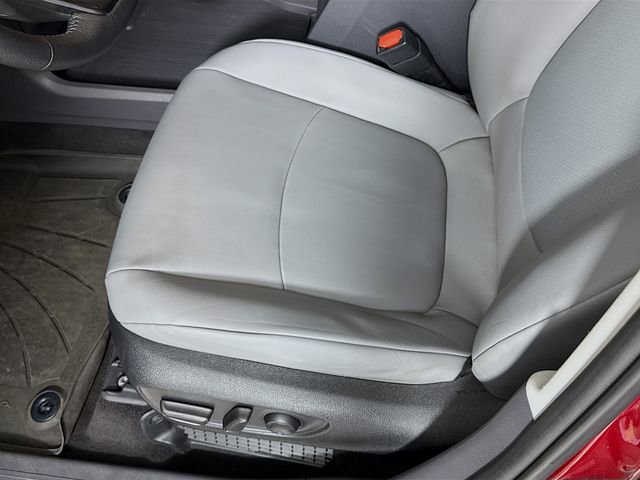 Used 2022 Toyota Sienna XLE image 21