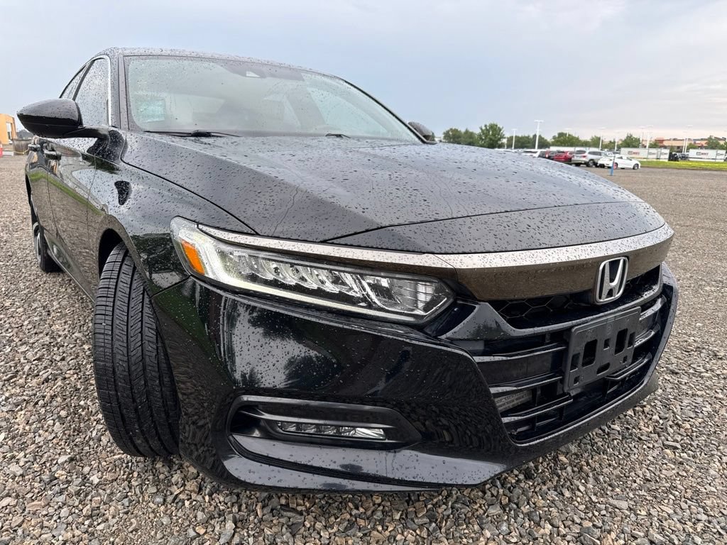 Used 2018 Honda Accord Sport image 11