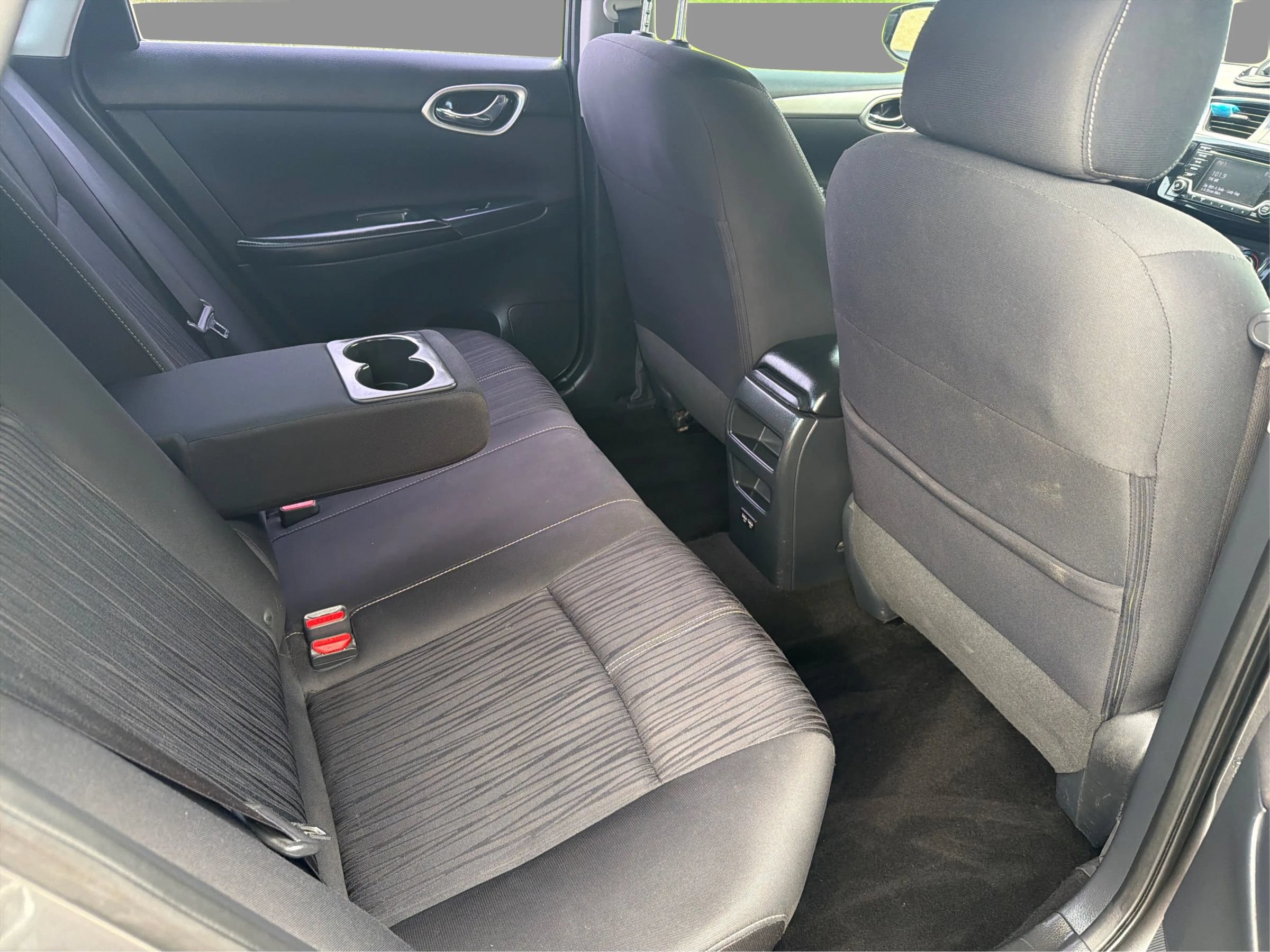 Used 2017 Nissan Sentra SV FWD image 27
