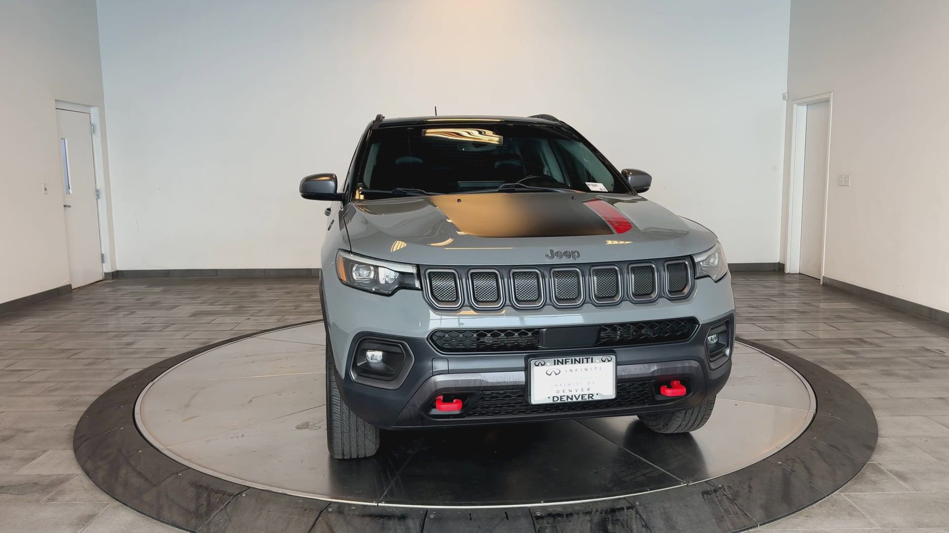 Used 2022 Jeep Compass Trailhawk w/ Trailhawk Elite Group image 3