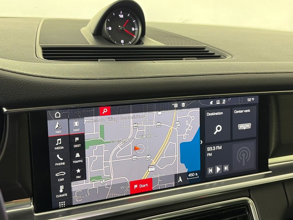 Used 2019 Porsche Panamera image 19