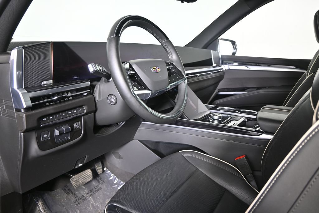 Used 2025 Cadillac Escalade Sport w/ Touring Package image 24