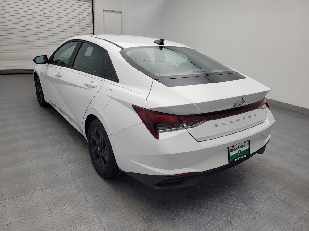Used 2021 Hyundai Elantra SEL image 5