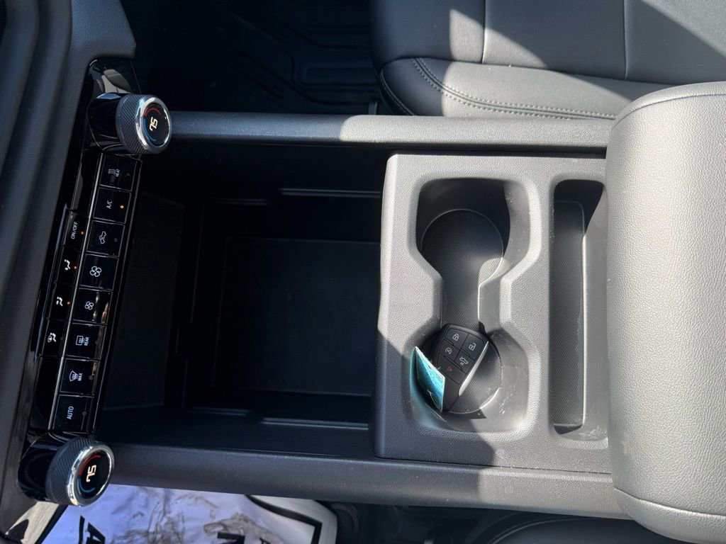 Used 2025 Chevrolet Silverado EV W/T image 36