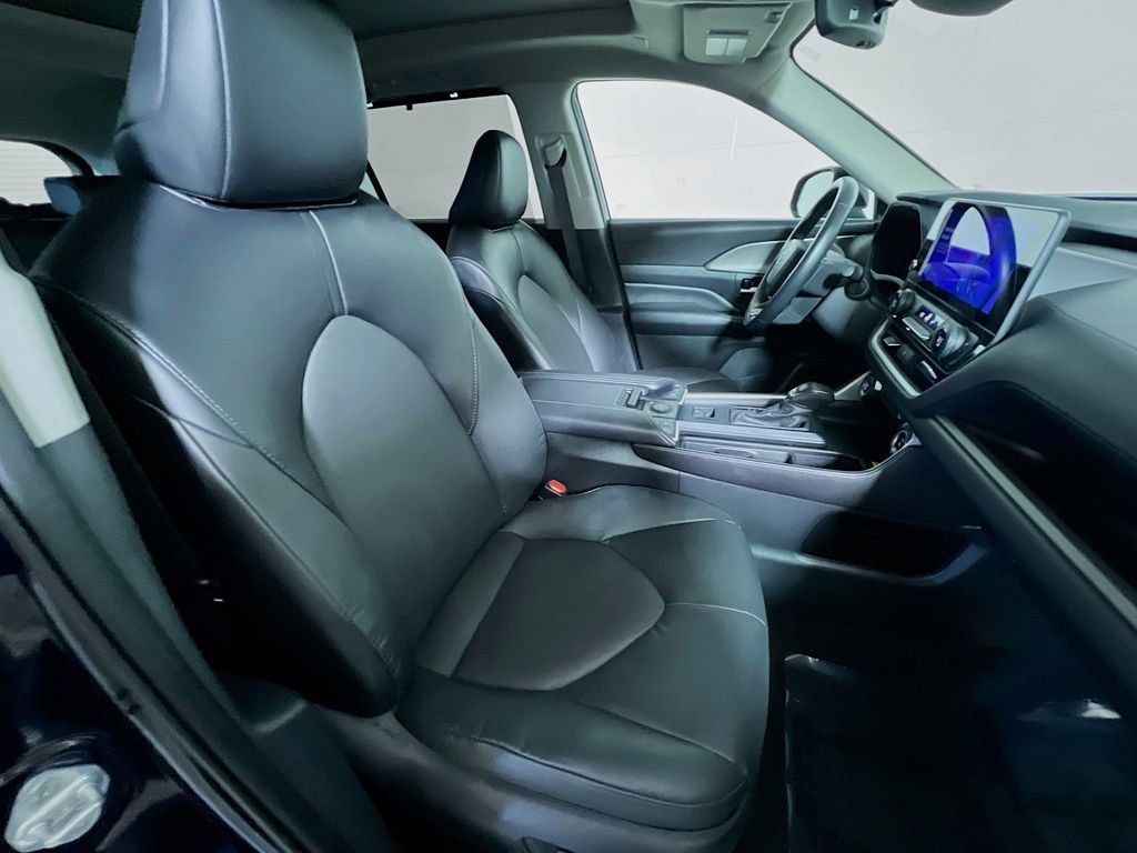 Certified 2024 Toyota Grand Highlander XLE image 24
