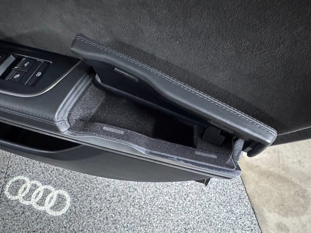 Used 2021 Audi A8 L 4.0T w/ Executive Plus Package AWD/4WD image 59