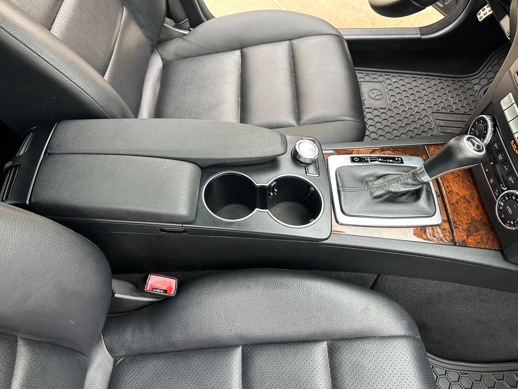 Used 2013 Mercedes-Benz C 300 4MATIC Sedan image 25