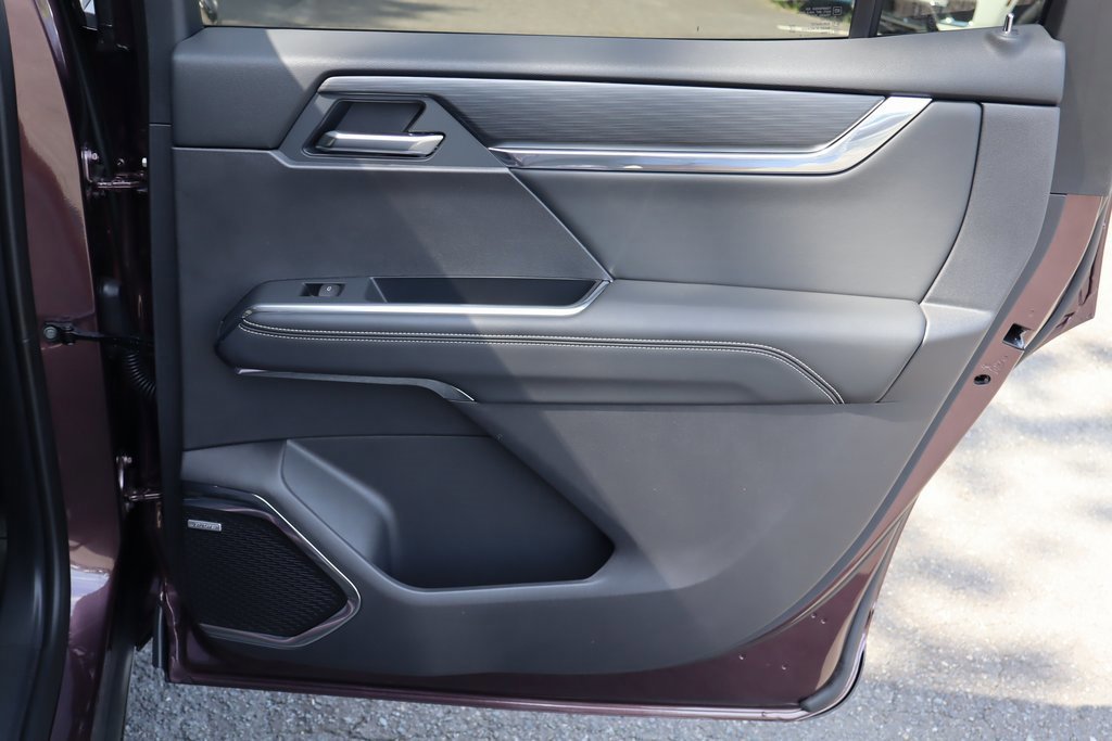 New 2025 GMC Acadia Elevation w/ Elevation Premium Package image 21