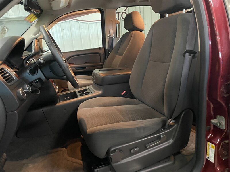 Used 2008 Chevrolet Tahoe LT w/ Convenience Package 1 AWD/4WD image 14