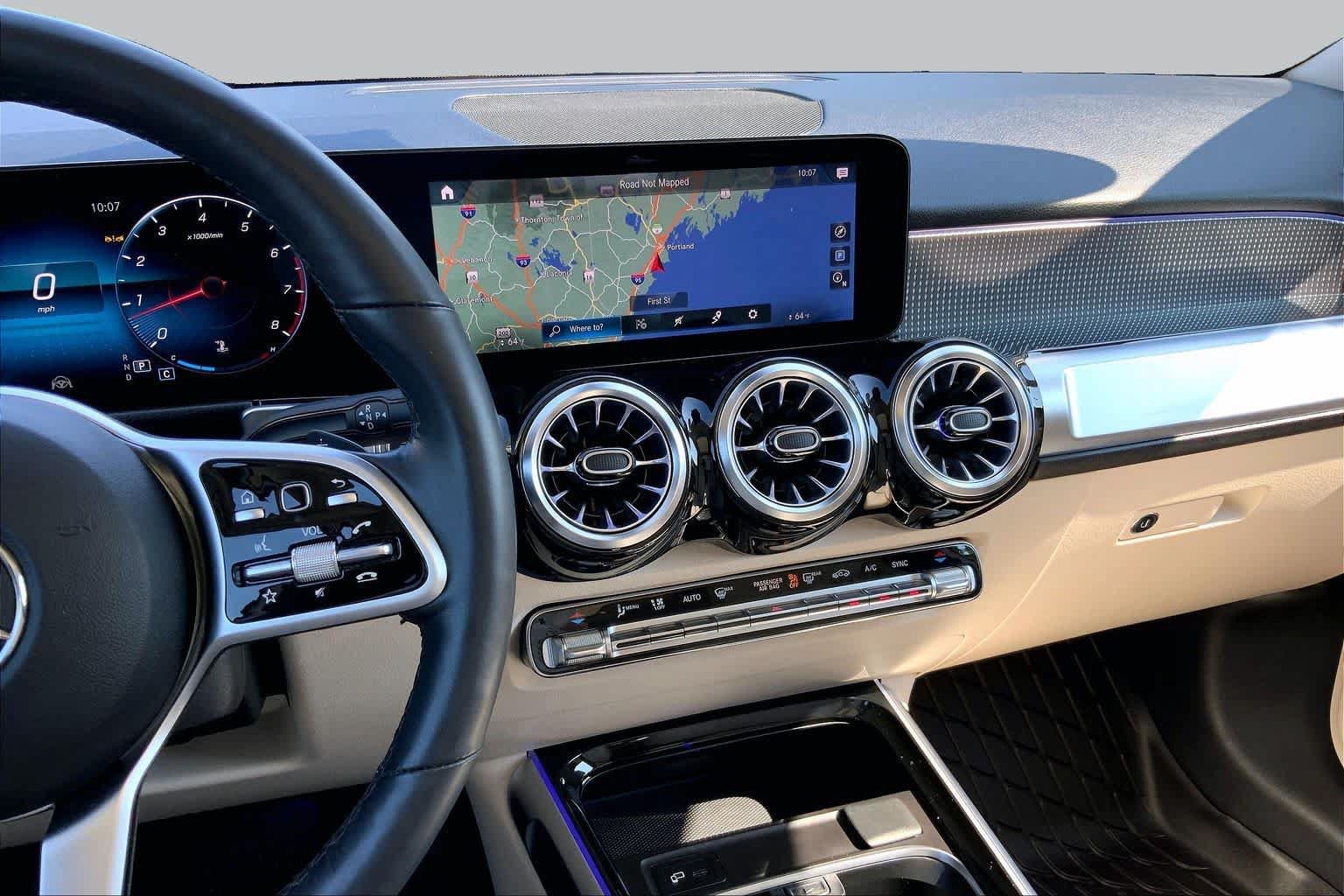 Certified 2022 Mercedes-Benz GLB 250 4MATIC image 7