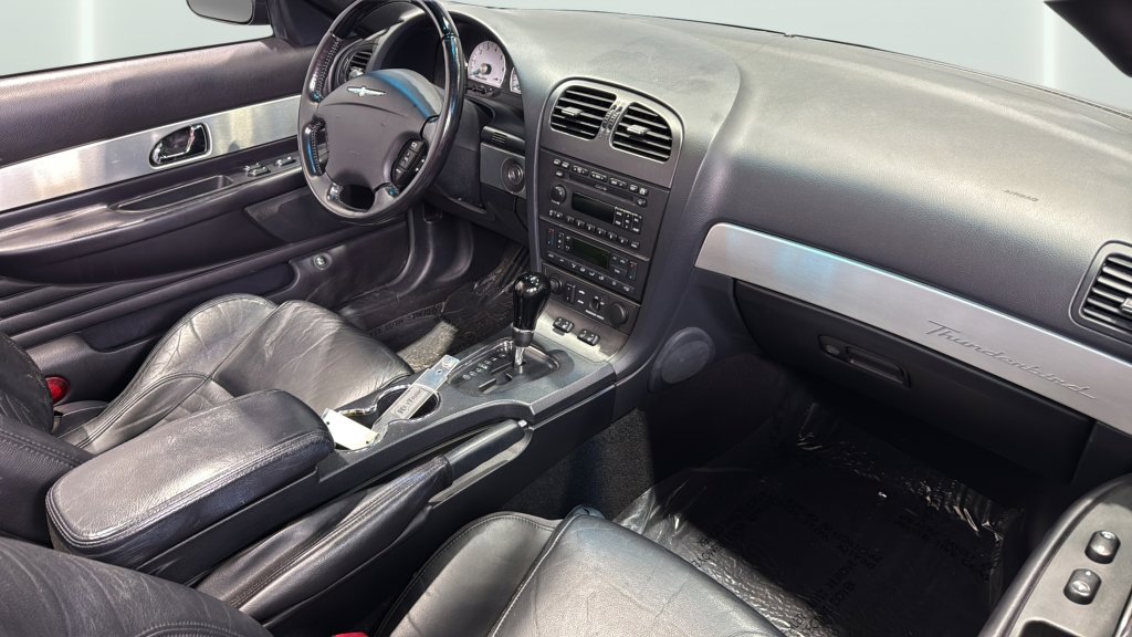 Used 2003 Ford Thunderbird Deluxe image 15