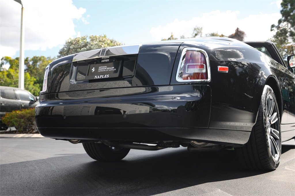 Used 2010 Rolls-Royce Phantom Drophead Coupe image 16