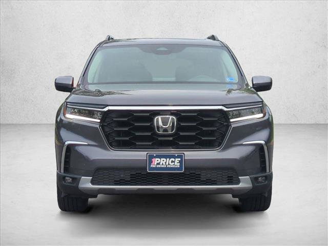 Certified 2023 Honda Pilot Touring image 2