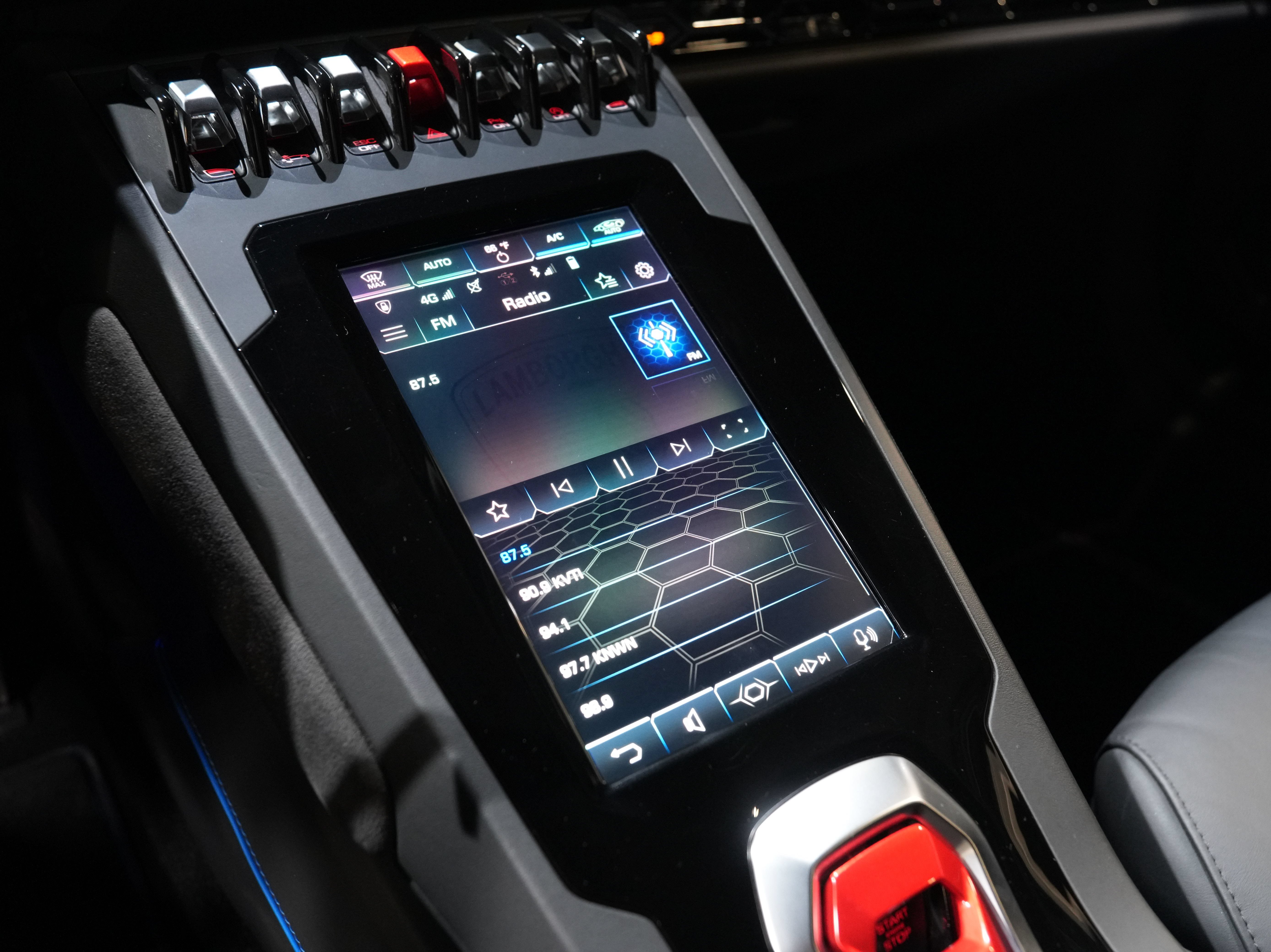 Used 2020 Lamborghini Huracan EVO AWD/4WD image 37