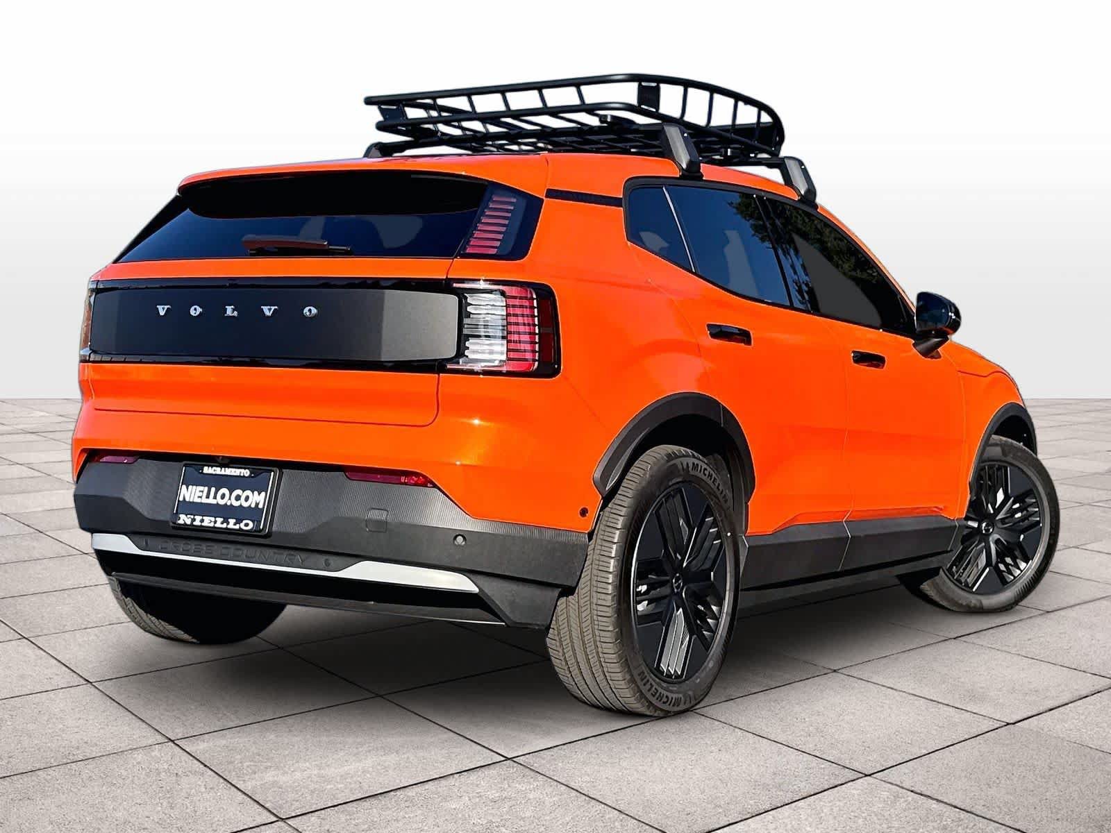 New 2026 Volvo EX30 Cross Country Ultra w/ Protection Package Premier AWD/4WD image 4