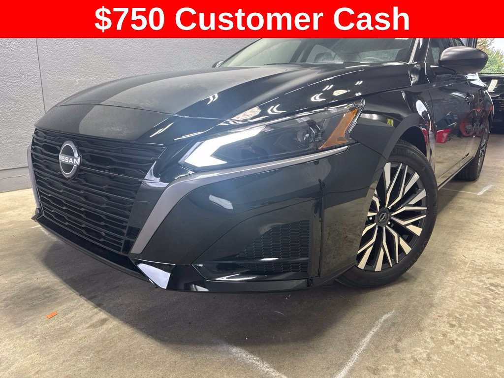 New 2026 Nissan Altima 2.5 SV FWD image 1