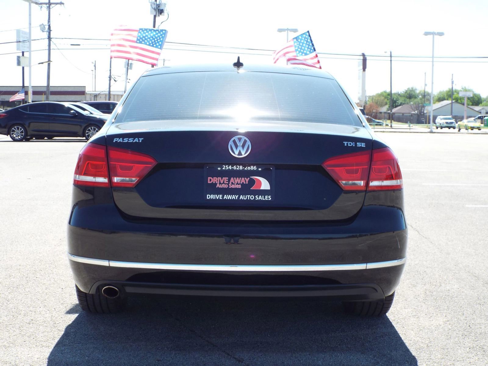 Used 2014 Volkswagen Passat TDI SE FWD image 7