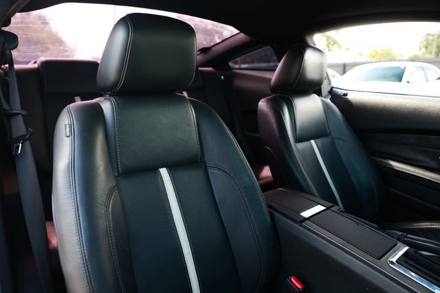 Used 2010 Ford Mustang GT Premium RWD image 19
