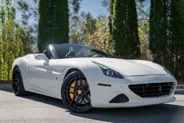 Used 2016 Ferrari California T image 87