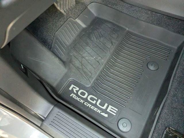 Used 2026 Nissan Rogue SV image 32