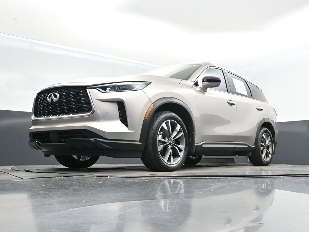 Used 2025 INFINITI QX60 Luxe image 40