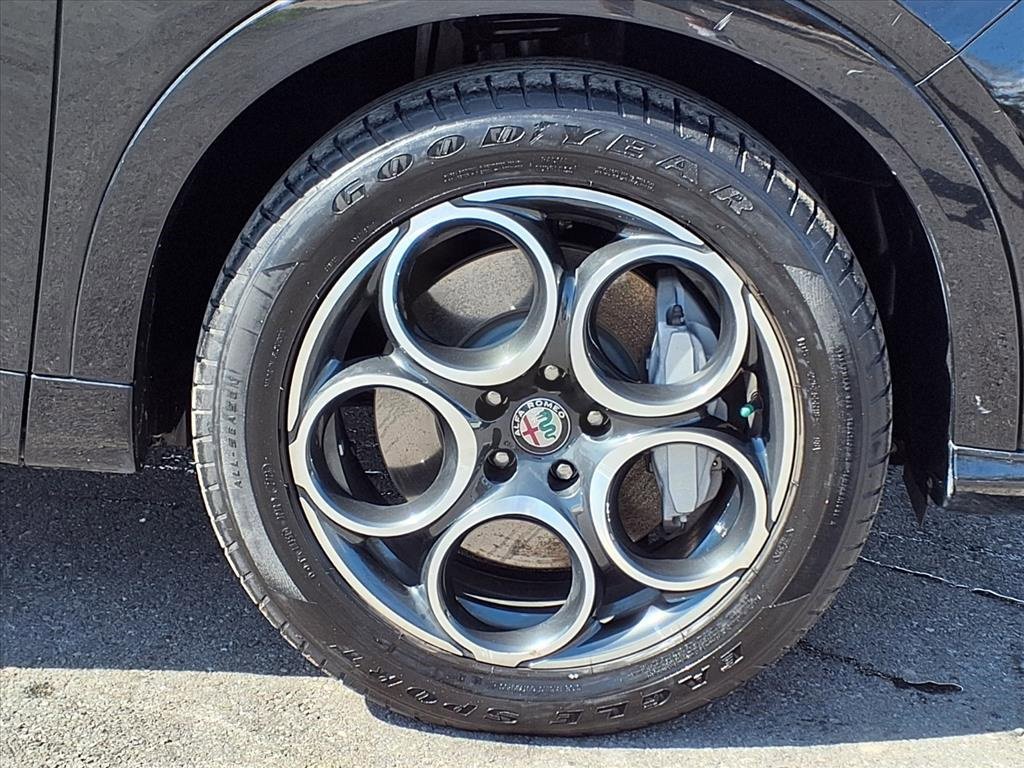 Used 2024 Alfa Romeo Tonale Ti image 9