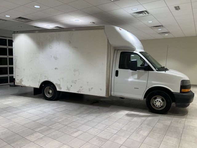 Used 2019 Chevrolet Express 3500 w/ Power Convenience Package RWD image 6