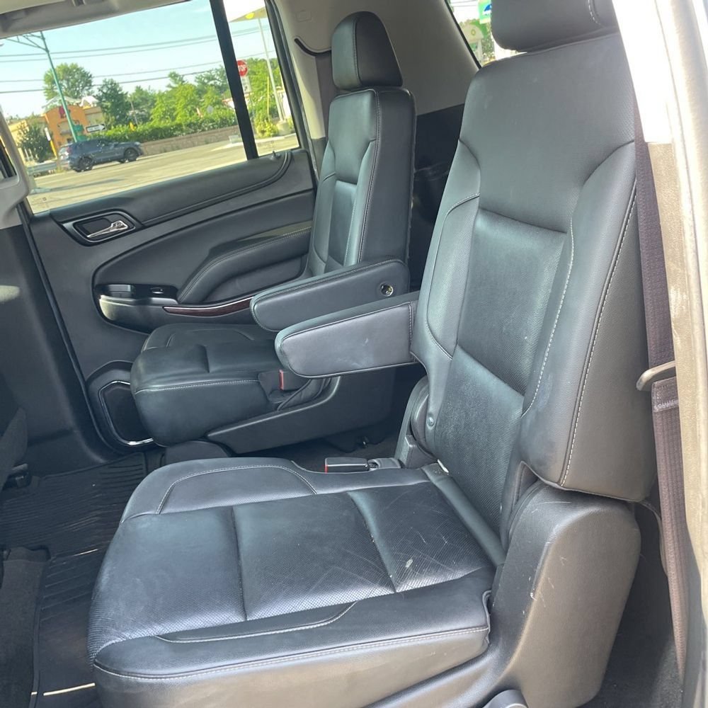 Used 2017 GMC Yukon XL SLT w/ Open Road Package AWD/4WD image 13