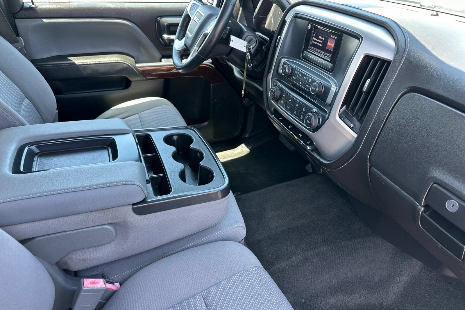 Used 2014 GMC Sierra 1500 SLE w/ Suspension Package, Off-Road RWD image 16