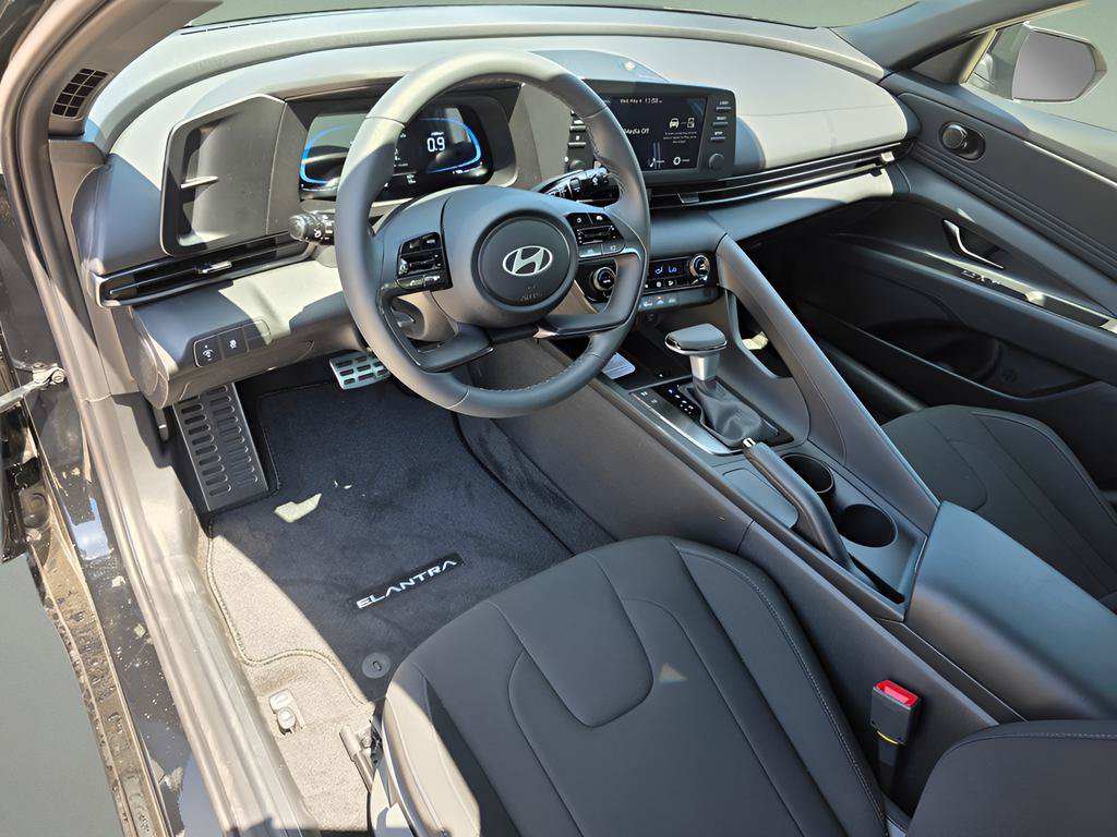 New 2026 Hyundai Elantra Sport FWD image 14