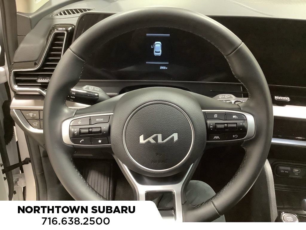 Used 2025 Kia Sportage EX w/ Premium Package image 12