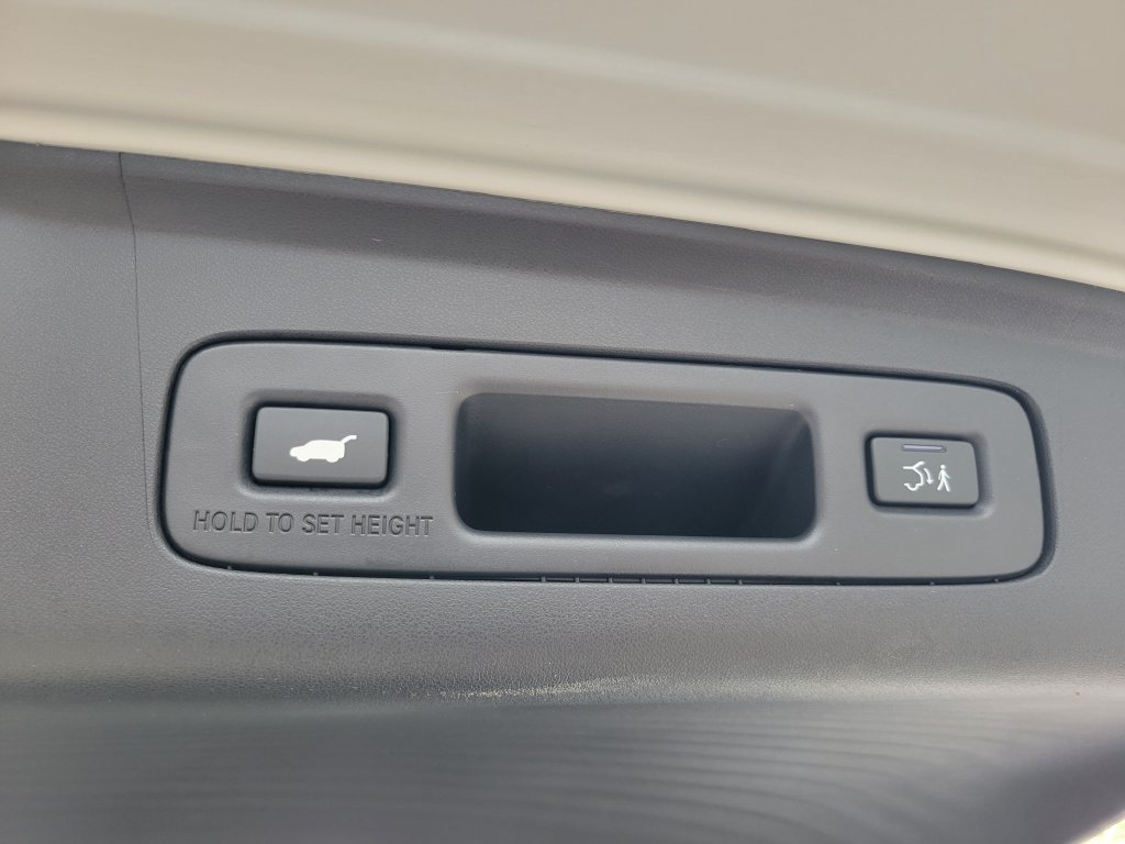Used 2026 Acura ADX A-Spec FWD image 9