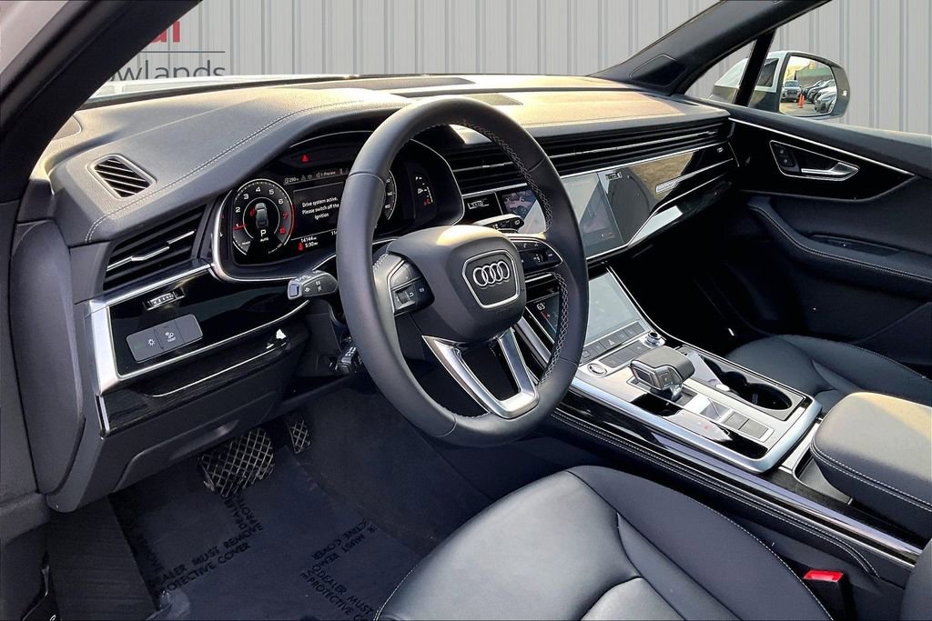 Used 2025 Audi Q7 3.0T Premium Plus w/ Premium Plus Package AWD/4WD image 17