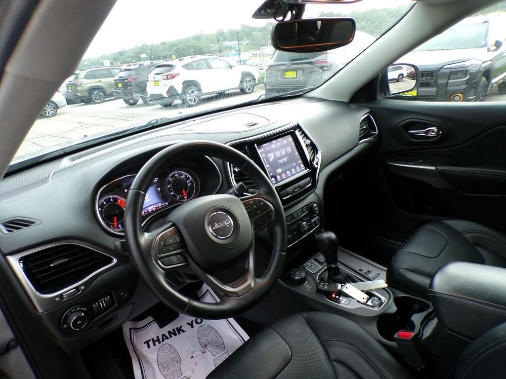 Used 2019 Jeep Cherokee Limited AWD/4WD image 11