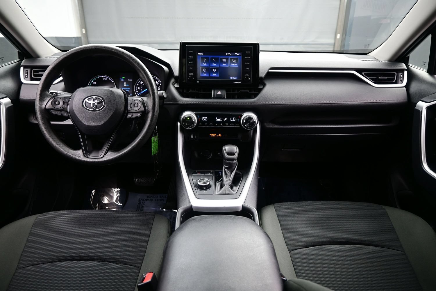 Used 2021 Toyota RAV4 LE AWD/4WD image 16