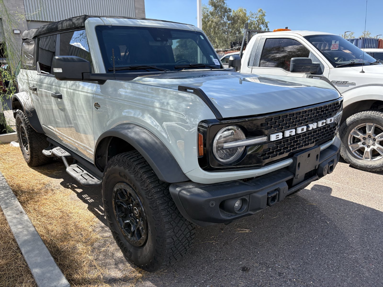 Used 2023 Ford Bronco Wildtrak AWD/4WD image 3