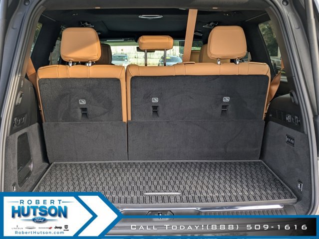 New 2024 Jeep Grand Wagoneer Series III w/ Quick Order Packagew 28T AWD/4WD image 11