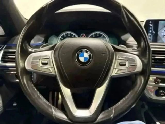 Used 2017 BMW 750i xDrive AWD/4WD image 46