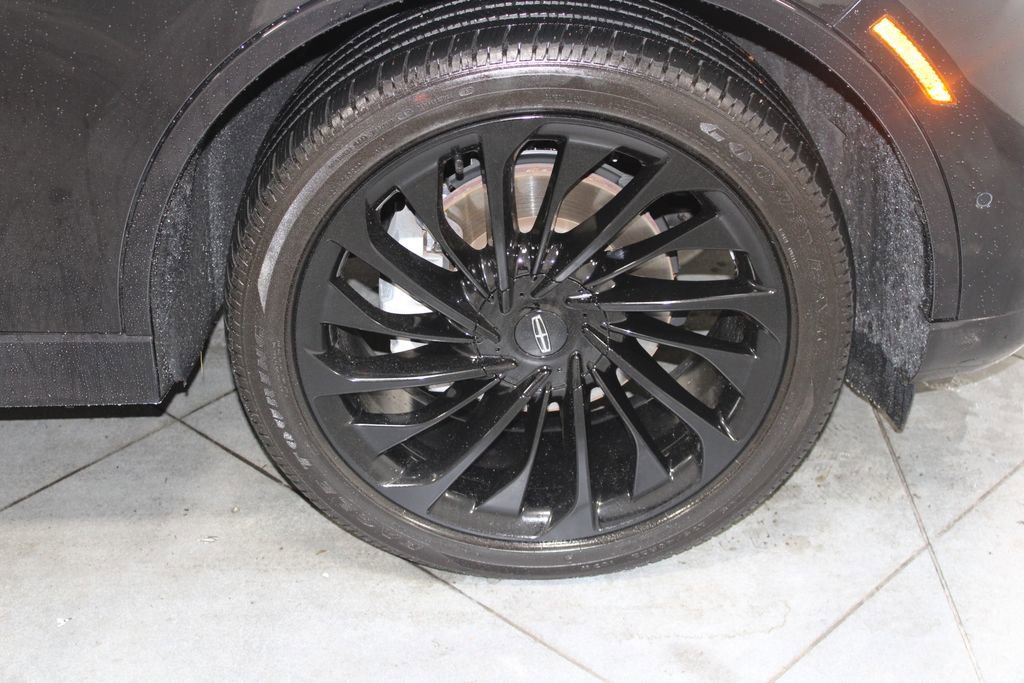 Used 2024 Lincoln Aviator Reserve w/ Equipment Group 201A image 13