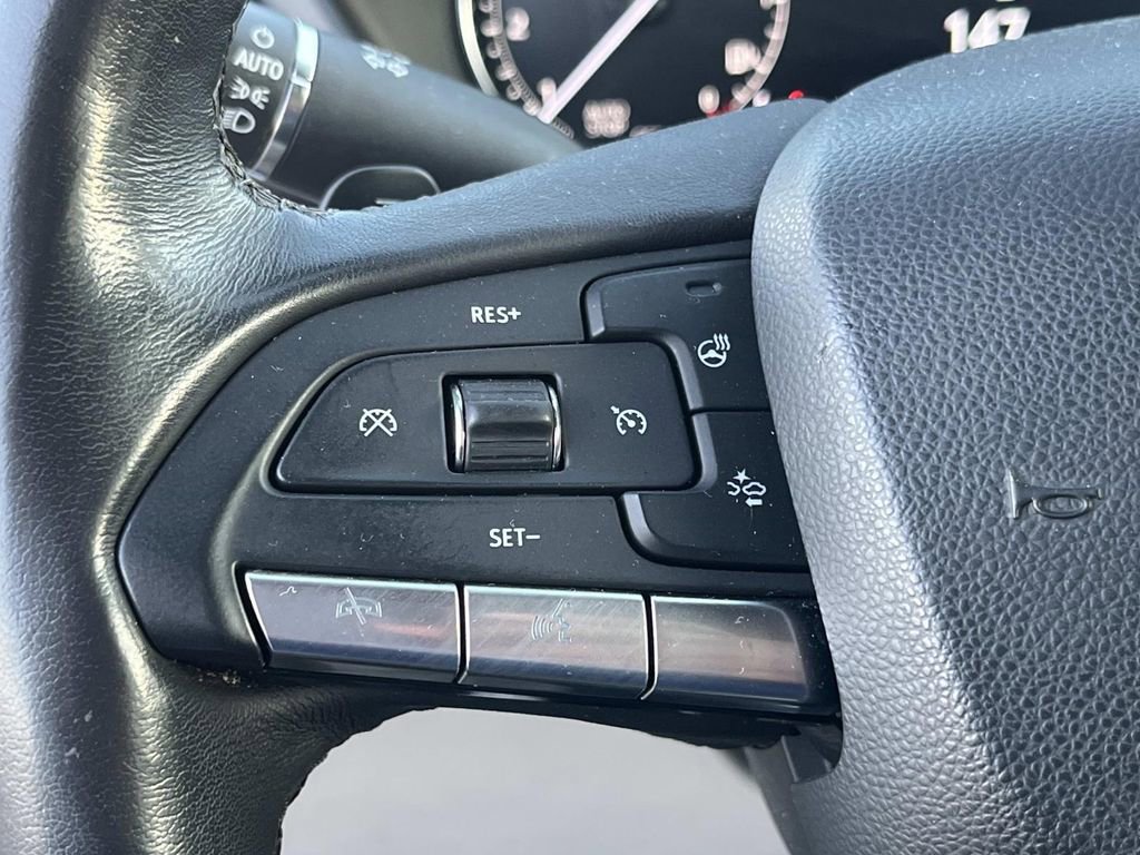 Certified 2023 Cadillac XT4 Premium Luxury w/ Enhanced Visibility Package image 30