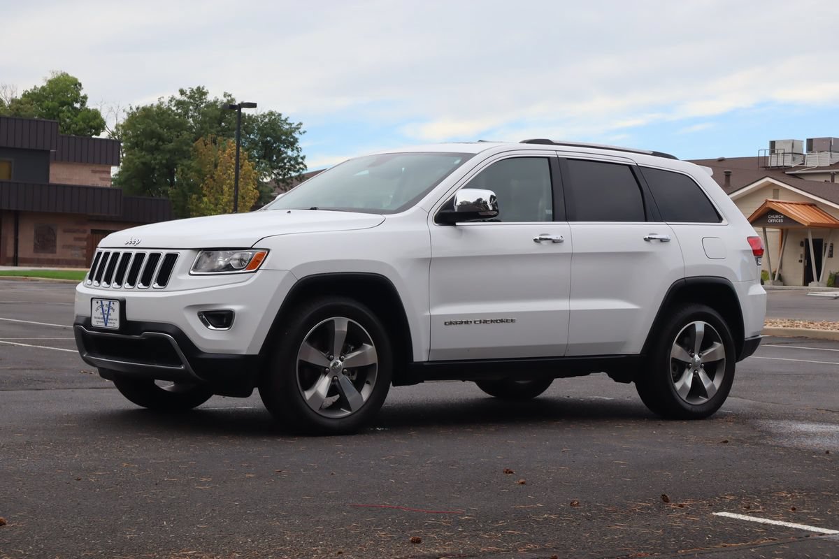 Used 2016 Jeep Grand Cherokee Limited AWD/4WD image 11