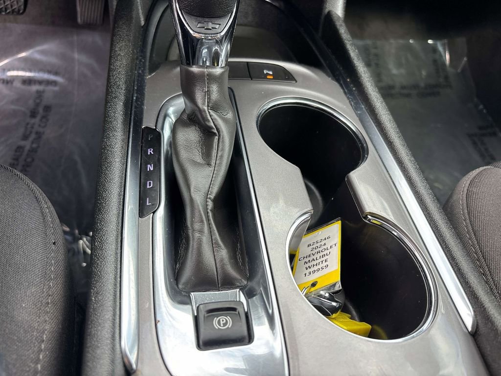 Used 2024 Chevrolet Malibu LT image 26