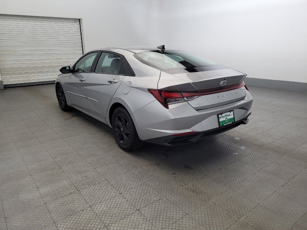 Used 2022 Hyundai Elantra SEL w/ Cargo Package image 5