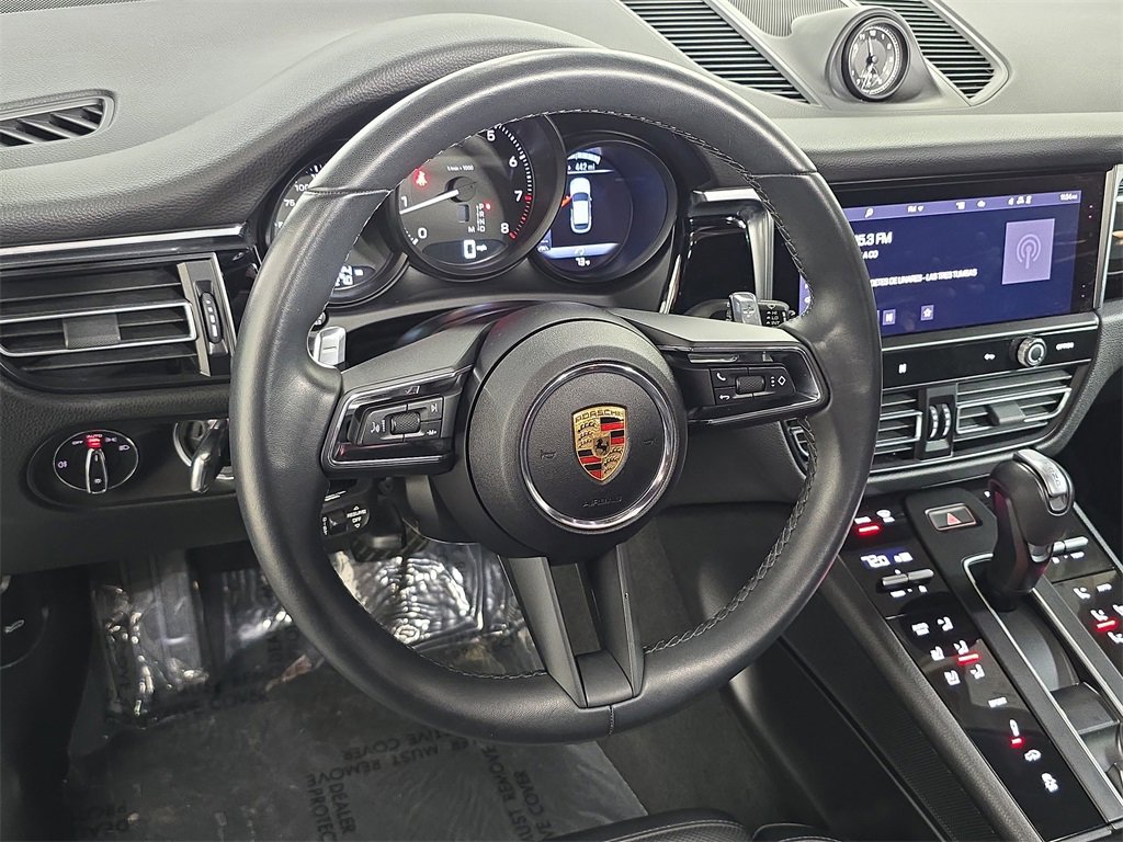 Used 2024 Porsche Macan image 4