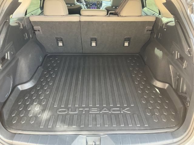 Used 2022 Subaru Outback Limited AWD/4WD image 18