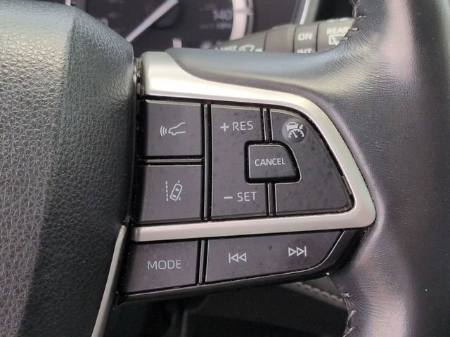 Used 2022 Toyota Highlander XLE AWD/4WD image 26